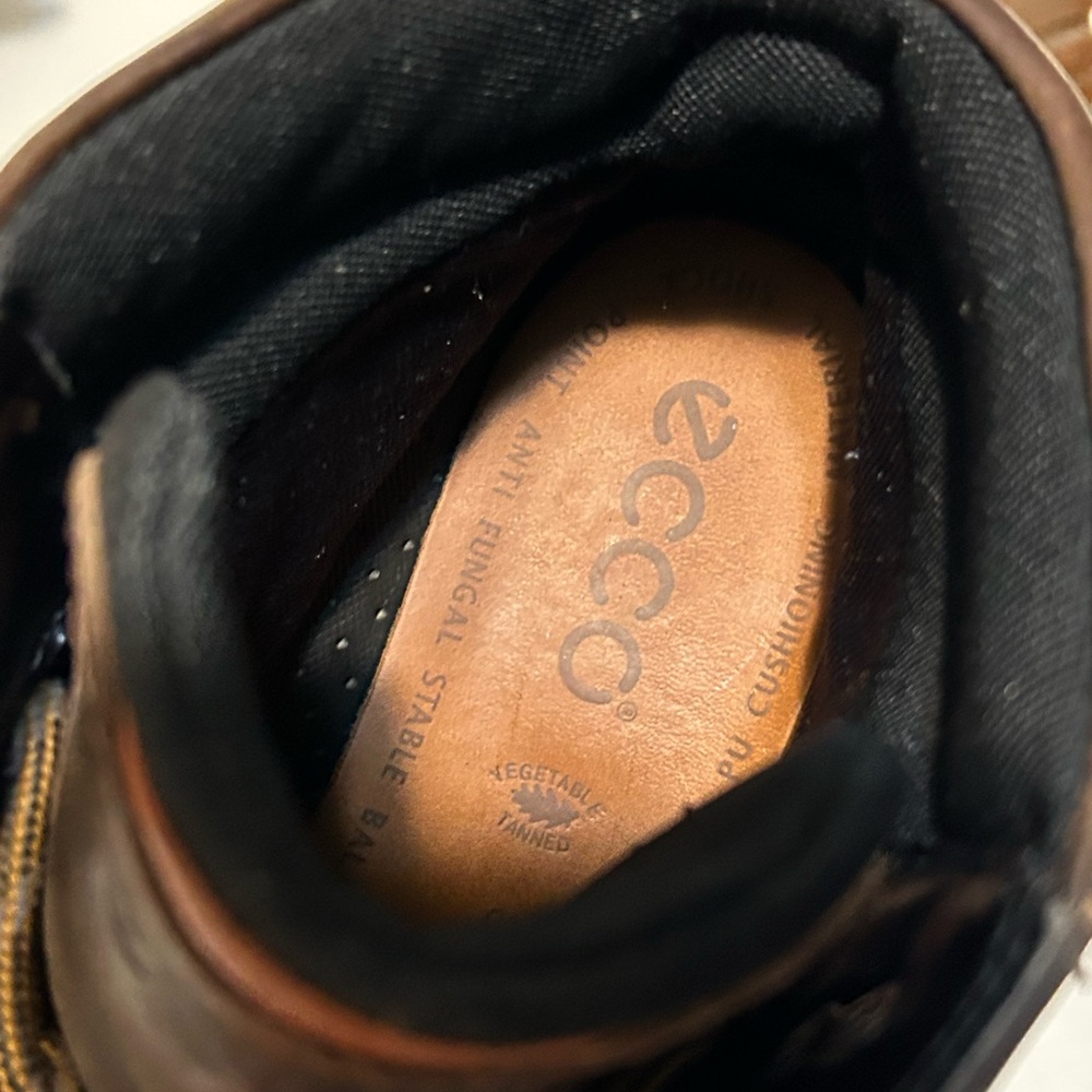 Ecco Men's Rich Brown Leather Boots - Picture 7 of 8